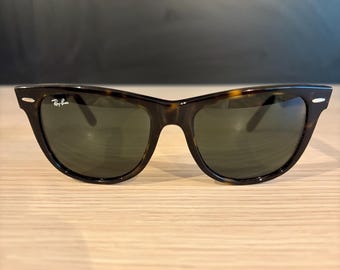 Vintage Ray-Ban Wayfarer RB2140 Sunglasses – Hand Made in Italy – Classic Designer Shades