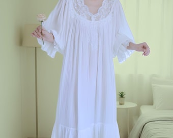 Frauen Vintage Baumwolle Viktorian Nachthemd | Prinzessin Fairycore Cottage Nachtkleid | Lange weiße Nachtwäsche aus Spitze