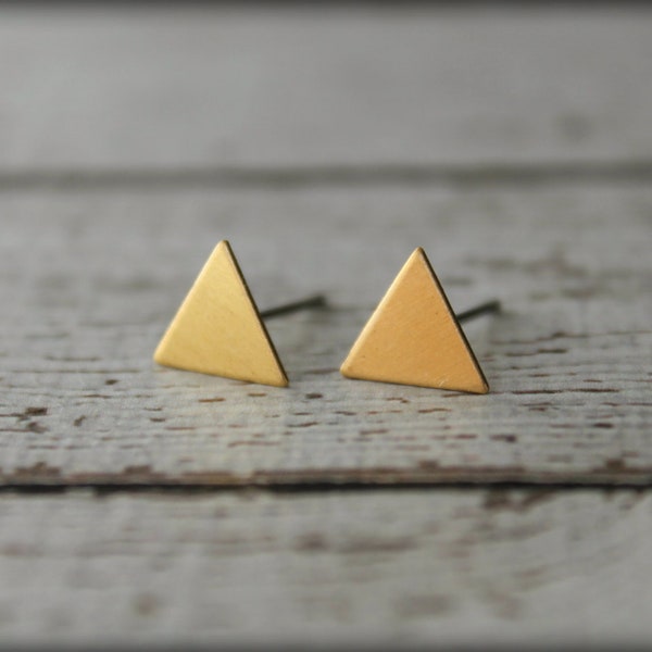 Smooth Triangle Earring Studs in Multiple Finishes, Stainless Steel Posts, Geometric  Earrings, Simple Minimalist