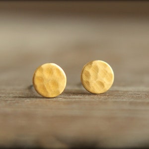 Hammered Circle Earring Studs, Available in Multiple Finishes, Stainless Steel Posts, Simple Minimalist Earrings