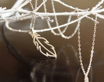 Openwork Feather Necklace in Sterling Silver