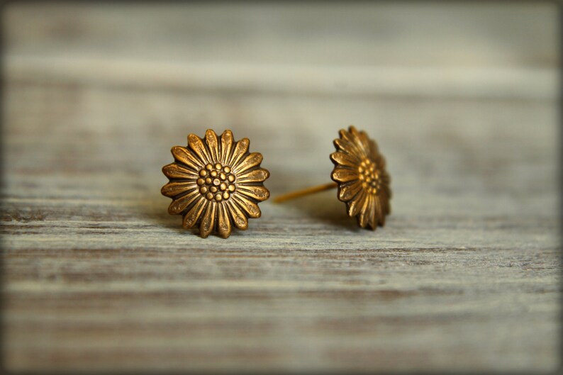 Smooth Sunflower Stud Earrings Available in Aged Brass - Etsy