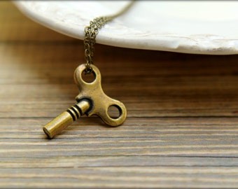 Winding Key Necklace in Aged Bronze