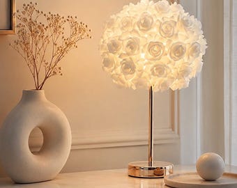 Bordslampa med rosenblomma | Guldfot, romantisk minimalistisk sänglampa