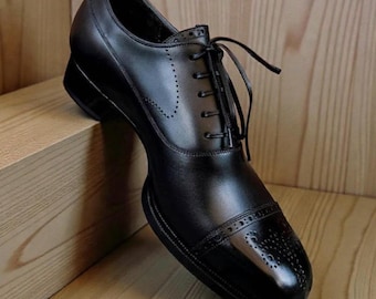 Bespoke Men's Handmade Black Leather Oxford Brogue lace up shoe.