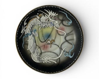 Plato decorativo de dragón pintado a mano de cerámica de estilo asiático firmado