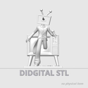Op de afbeelding: Een 3D-gefigureerde figuur van een persoon met een televisie als hoofd, gekleed in een smoking en met een microfoon. De figuur staat voor een vintage televisie. De tekst "DIDGITAL STL" staat onderaan.