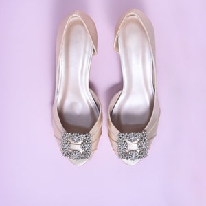 Ivory Wedding Shoes, Low Heel Bridal Shoes, Square Brooch Bridal Heels, Low Heel Wedding Shoes, Simple Wedding Shoes, Shoes for Bride
