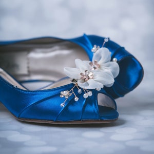 royal blue dress shoes for wedding Women's Wedding Shoes Royal Blue Pointed Toe Low Heel Bridal Shoes with Rhinestone, Royal Blue