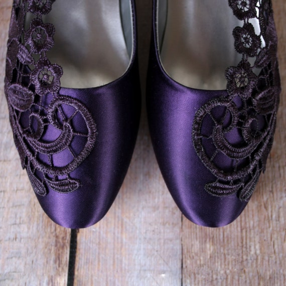 purple wedding shoes for bride