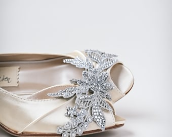 Ivory Wedding Shoes, Unique Bridal Shoes, Ivory Bridal Heels, Custom Wedding Shoes, Lace Flower Wedding Shoes, Handmade Bridal Shoes
