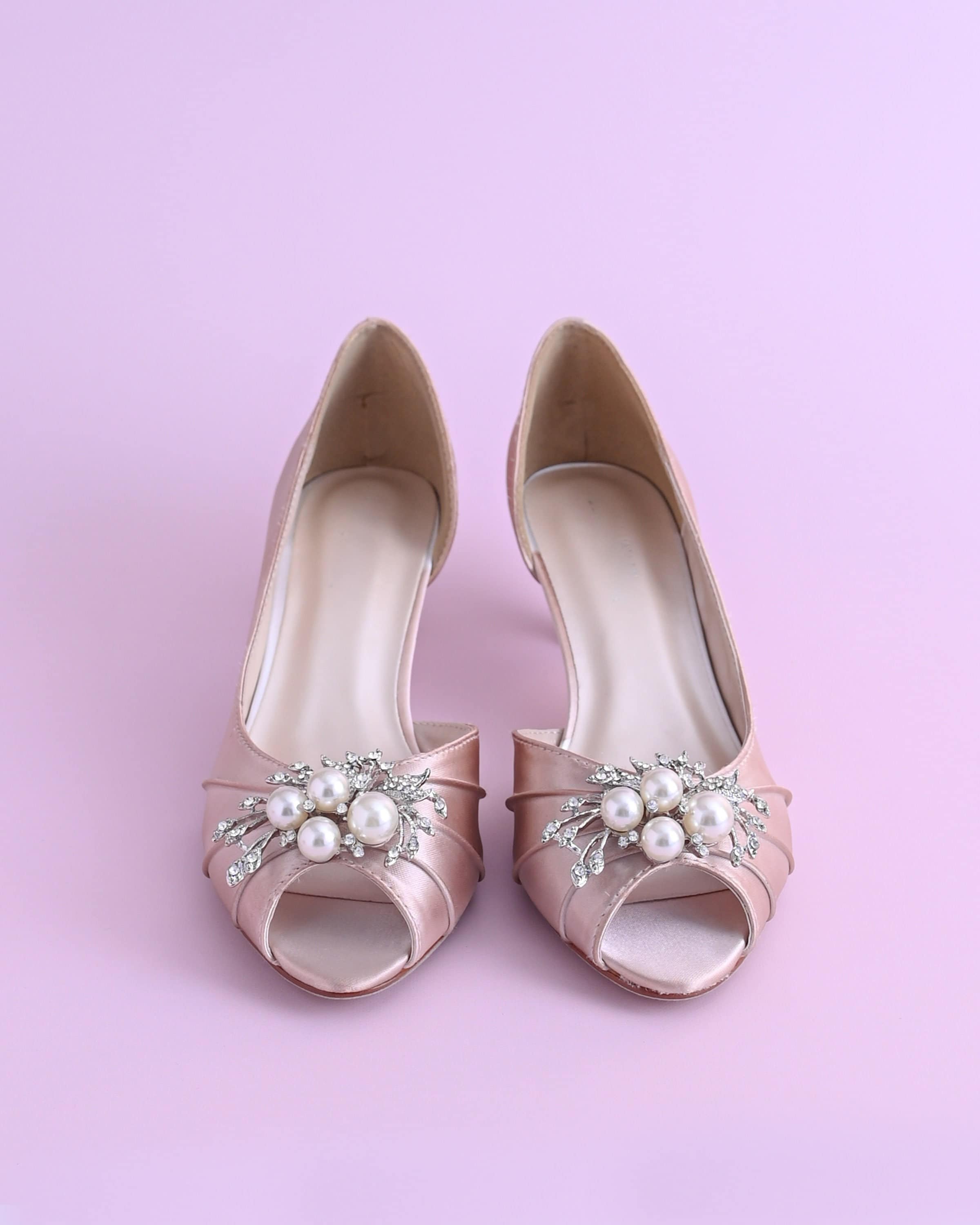 Blush Wedding Shoes, Simple Bridal Shoes, Pink Bride Shoes, Low Heel Wedding Shoes, Blush Bridal Heels, Pearl Wedding Shoes, Pink Heels