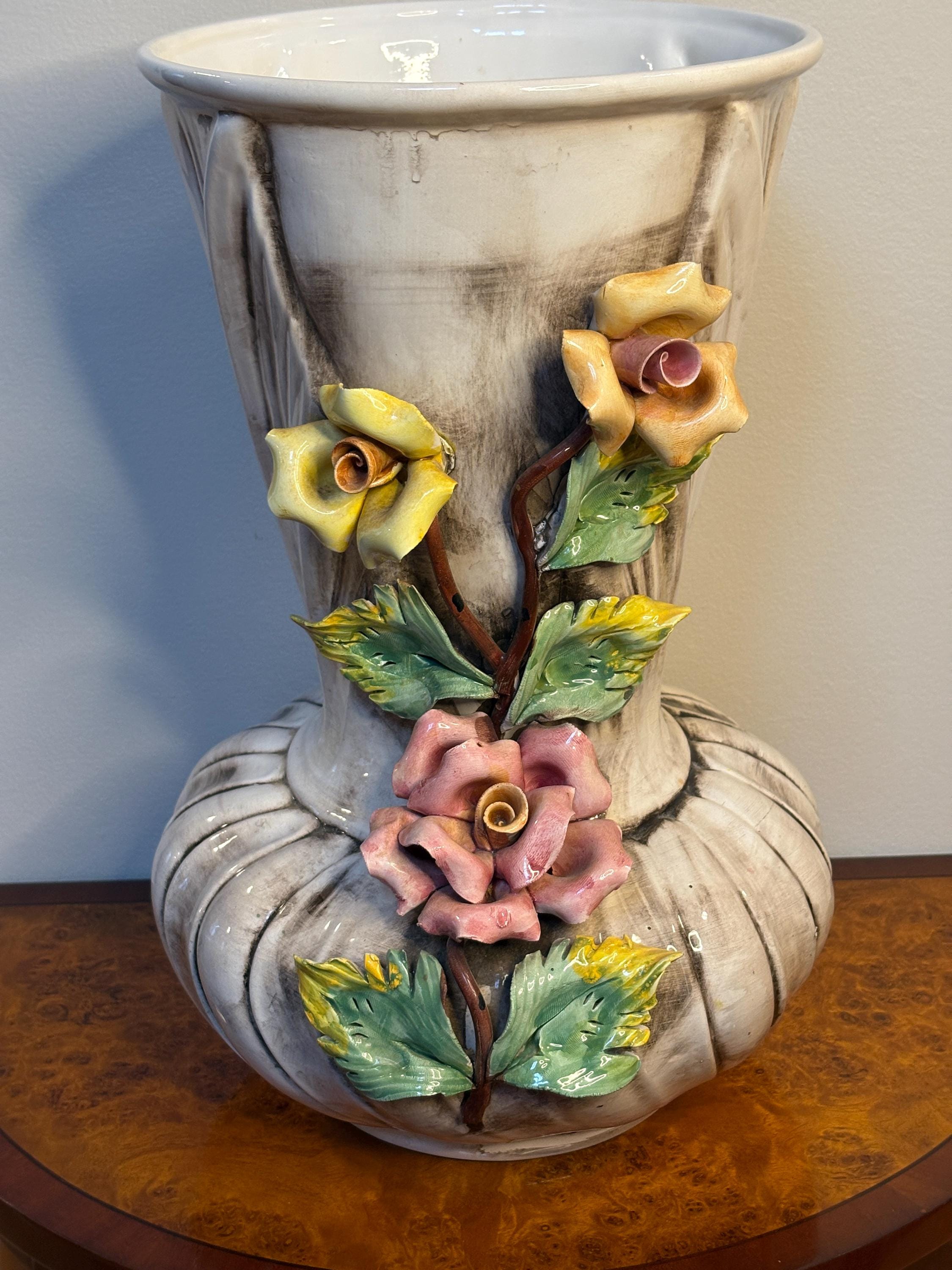 Vintage Capodimonte Vases - Etsy - Page 8