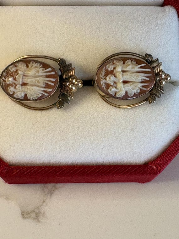 Vintage Van Dell Shell Cameo Earrings - 12K Gold Filled - Screw Back