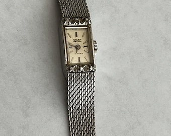 Vintage Gruen Precision 17-Jewel Ladies’ Cocktail Watch – 10K RGP