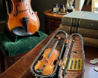 Vintage-Inspired Miniature Violin Decorative Trinket Box