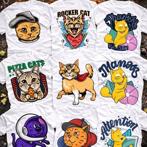 Peut inclure: Plusieurs t-shirts blancs avec des motifs de chats. Les dessins présentent des chats de dessins animés dans différents styles, comme un chat rockeur, un chat avec une pizza et un chat avec un casque spatial. Le texte comprend "20+ CAT VECTOR PNG" et "PERFEC FOR WHITE T-SHIRTS".