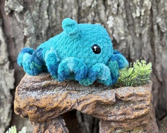 Handmade Chenille Sea Slug Plushie | Glaucus Atlanticus Nudibranch Stuffed Animal (8"x6")