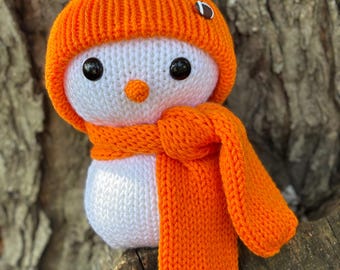 UT inspired knit snowman