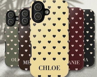 Individuell gestaltete Handyhülle mit Herzen und Punkten, personalisiert für iPhone 17, 16, 15 und Samsung S26, S25, elegantes und stilvolles Design in Latte-Tönen, Geschenkidee für Sie