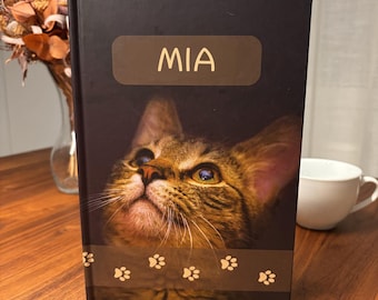 Katzen-Notizbuch mit Namen Mia – Hardcover | Persönliches Journal für Katzenliebhaber | 6x9