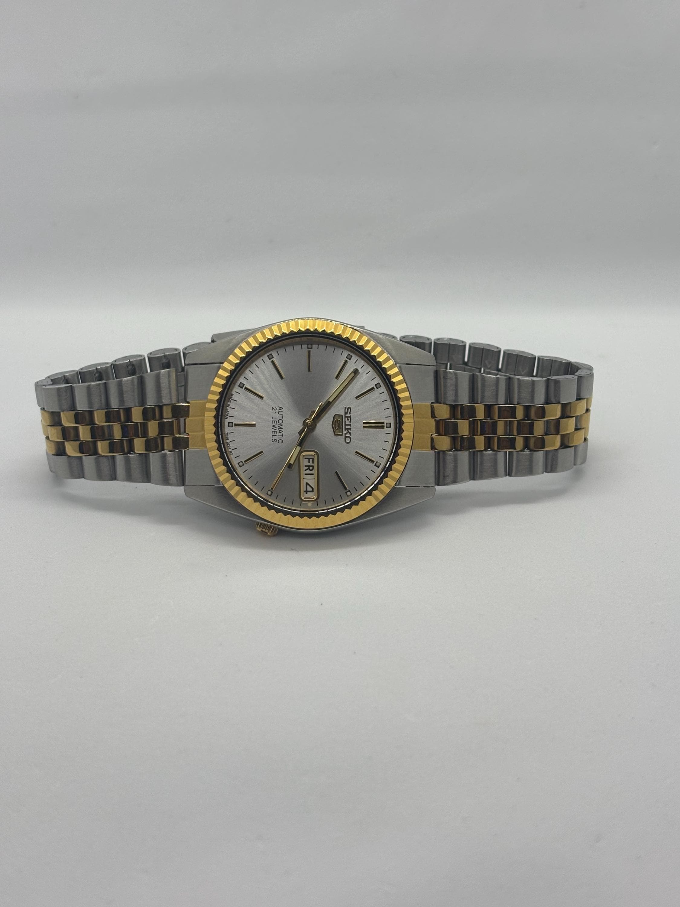 SEIKO 5 Automatic 腕時計 Seiko 5 SNXJ90 7S26 Automatic Watch 21 Jewels Two Tone American