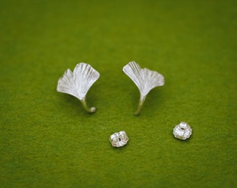 Classic Gingko Leaf Silver earrings - Ginkgo - Classic style - Japanese leaf -  Hypo-allergenic - post earrings clip-on