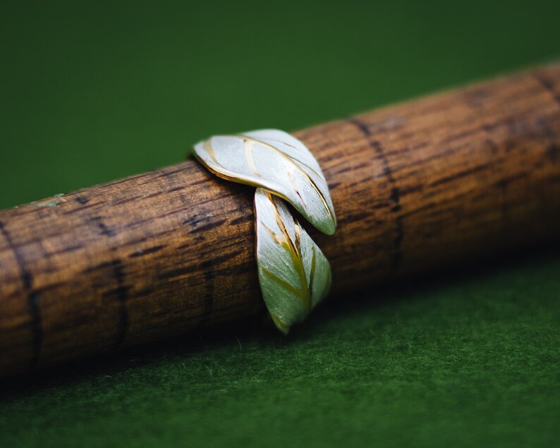 Bridal jewelry Leaf ring Classic art nouveau Gold and Silver gift for her hypo-allergenic Japanese Adjustable size elegant