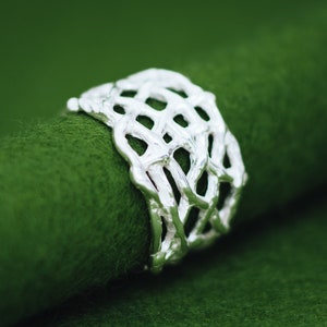 Mesh ring - Japanese design - linear design ring - Wabi sabi - Everyday ring