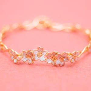 Japanese jewelry - Sakura bracelet - Cherry blossom flowers - Silver gold combination -