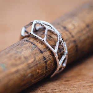 Minimalistischer Platin Ring - feine Linien - Geschenk für Sie - japanisch - modern - PT900 - geometrischer Ring