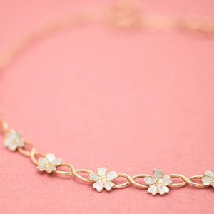 Japanese jewelry - Sakura necklace - Sakura - Blossom - Cherry blossom - flowers - Silver gold combination - Hypo-allergenic - adjustable