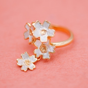 Cherry blossom ring - Sakura ring - Adjustable ring - Gold and silver ring - flower ring - Japanese sakura ring