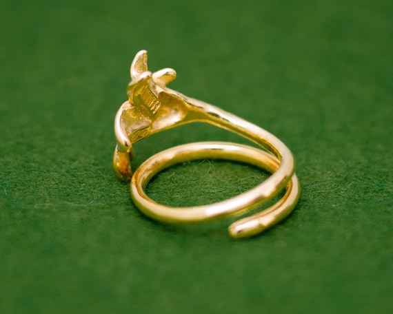 sojiro matsumoto フラワーリング Lily Ring - Adjustable Ring - Flower - Classic Design - Gold and