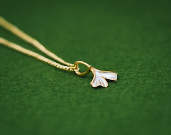 Small Platinum with Gold Gingko Leaf - Japanese jewelry - pendant head & chain - Gingko - Ginkgo - Autumn leaf - Platinum pendant -