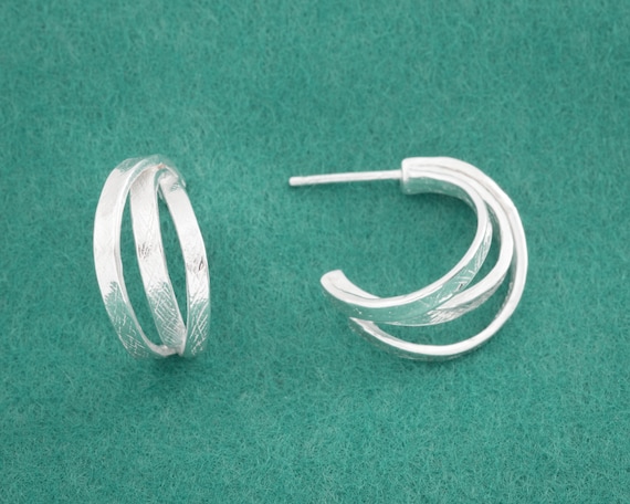 Curved earrings best sale