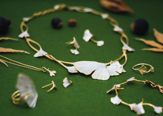 Orecchini con foglie di ginkgo, Orecchini pendenti con fiori in foglia di ginkgo in oro da donna, Orecchini a foglia di albero bohémien, Orecchini a