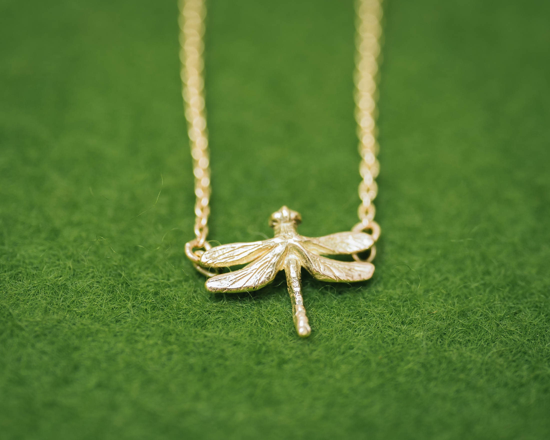 18金トンボネックレス - 日本製ジュエリー - 純金18K - 女性へのギフト 