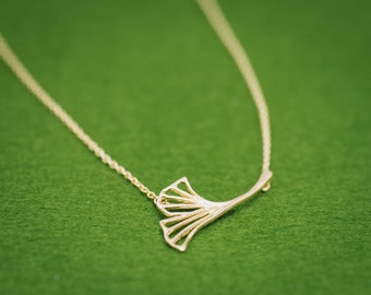 18K Gingko Leaf necklace - Ginkgo Shiori - Gingko jewelry - Autumn leaf - Solid gold - Solid gold necklace - ethical gold - Fall leaf