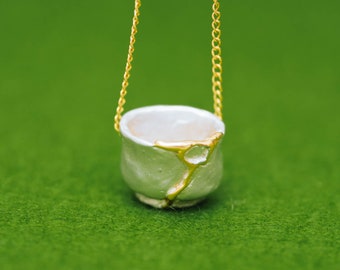 Kintsugi chawan necklace - golden repair - pendant and chain - hypoallergenic - Japanese culture - gift for her - Japanese tea cup