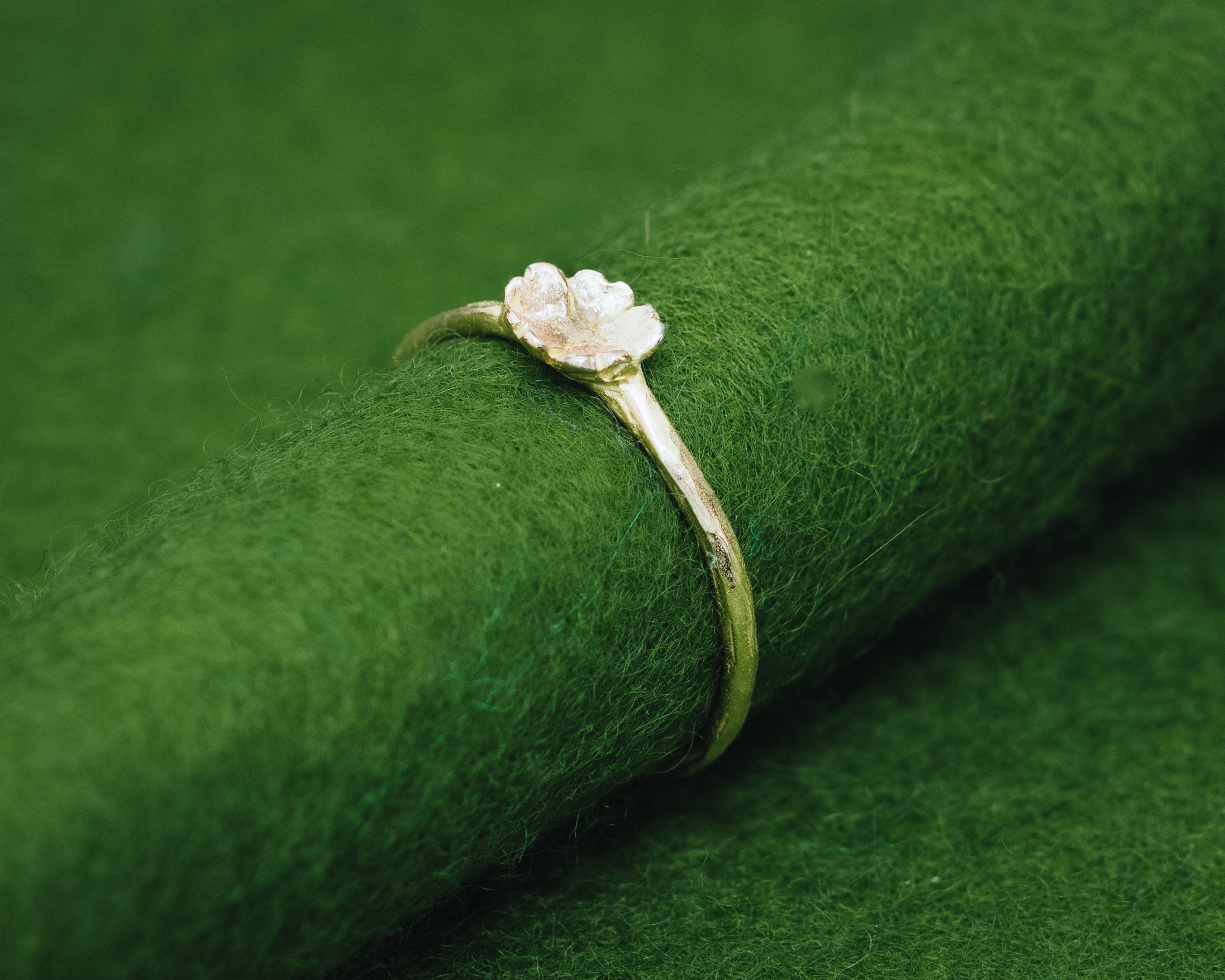 Anello Fiore di Loto – Blossom Gioielli