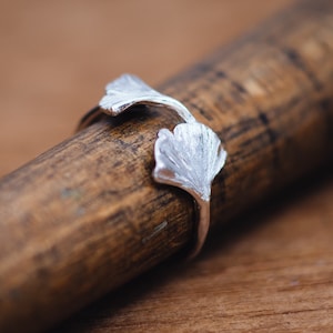 Platinum ring - Gingko leaf ring - Ginkgo - fine ring - leaf ring - thin ring - Japanese ring - Wedding ring - Gift for her - hypoallergenic