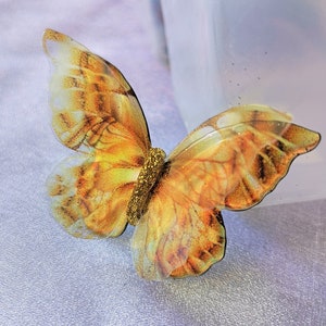 Iridescent Gold resin butterfly wedding,jewelery, décor, wedding favours, craft, Birthday,sizes 5cm to 20cm,Custom sizes,wholesale available