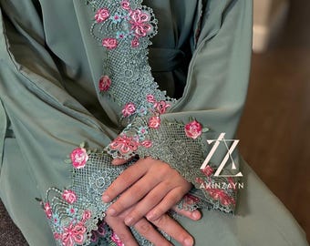 Aaliyah Floral Abaya