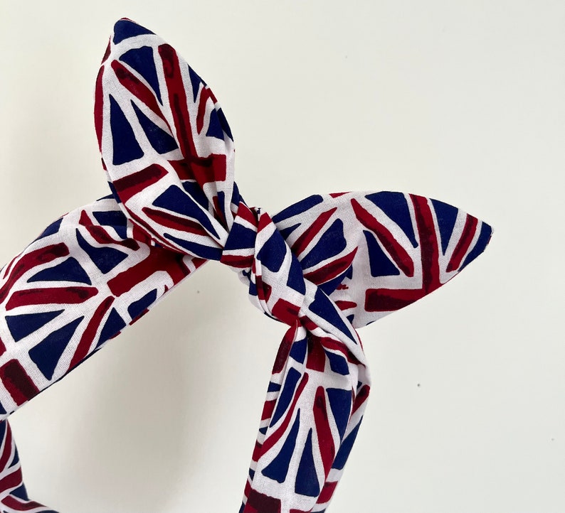 Rockabilly Pin up Patriotic Red, White & Blue.. Vintage Union Jack Great Britain Print Wire Headband Hair Wrap image 2