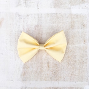 Light pastel yellow lemon hair bow on clip kawaii Pin Up