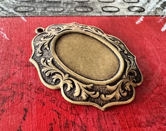 Gothic Brass Cameo Setting, Brass Ox Finish, 25 X 18mm