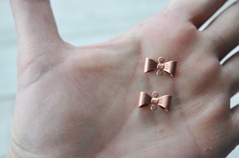 SIX Rose Gold Brass Bow Connectors
