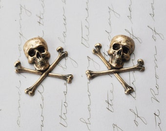 Medium Skulls and Crossed Bones, Brass Stampings, Brass Ox, 29mm x 29mm, TWO