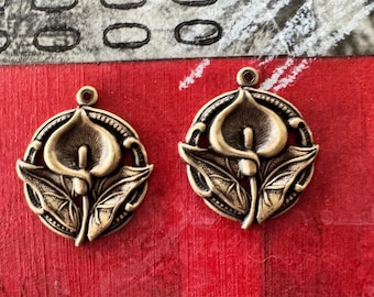 Calla Lilies Charms, Fleur de Lis Brass Stampings, Brass Ox, TWO